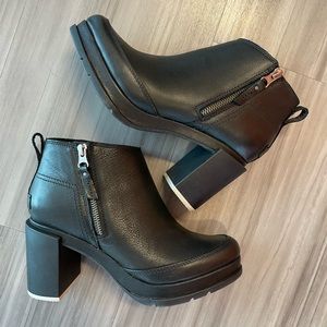 *SOLD* Sorel Blake Bootie size 7.5
